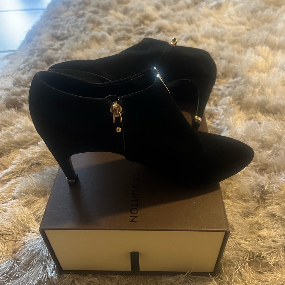 Mid suede ankle heel - Picture 3 of 3